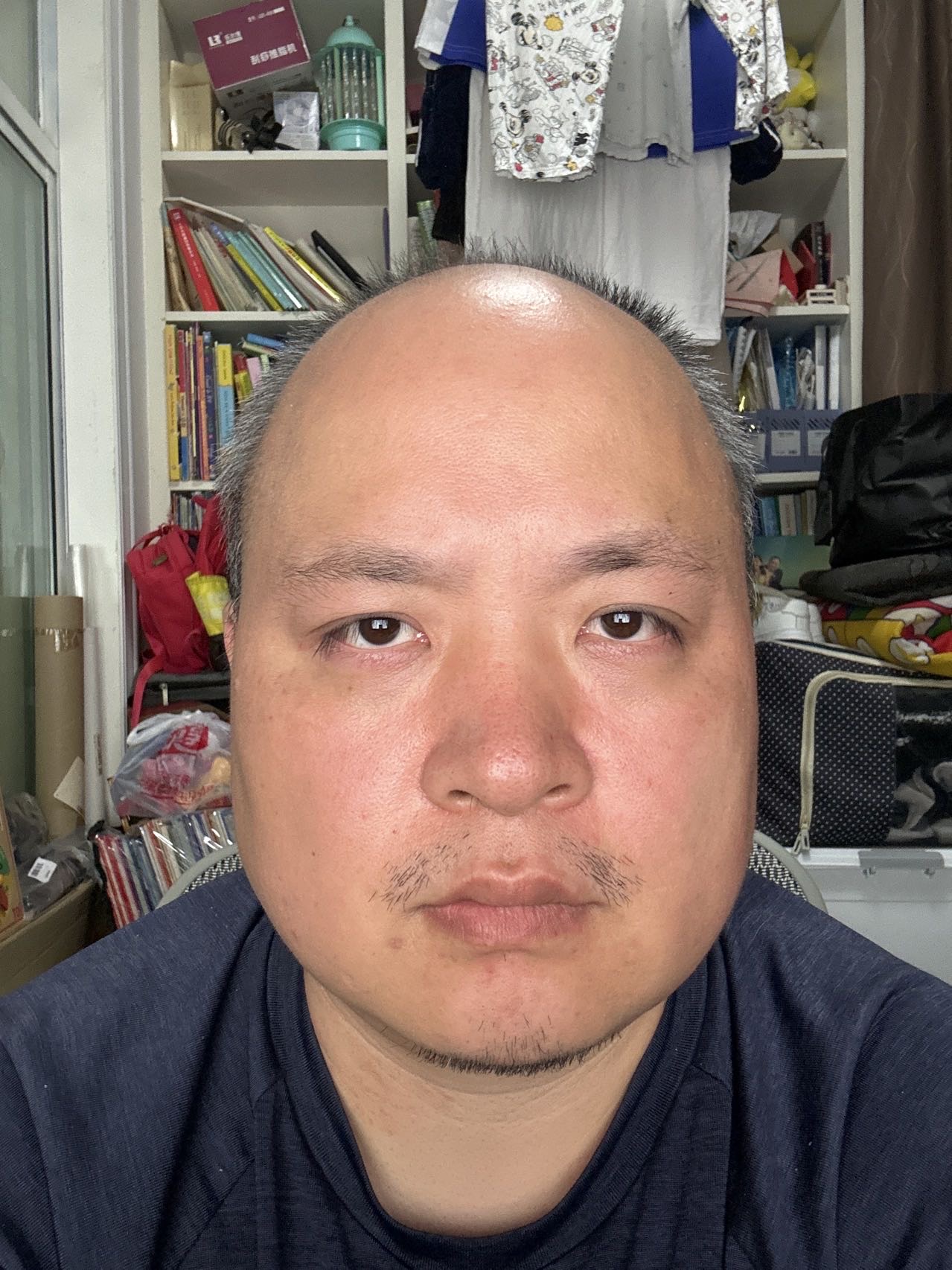 李光灿